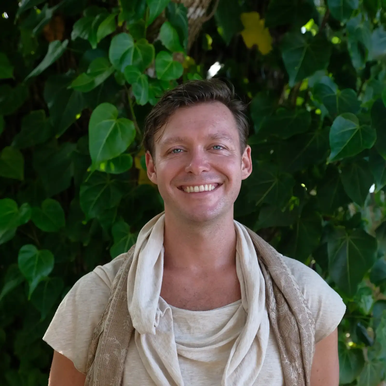 Jonny, Vinyasa & Asana teacher at Senses